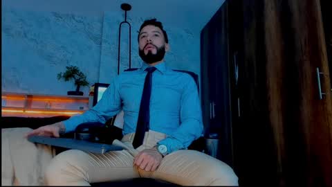 Andres Suarez online show from 02/27/25, 04:43