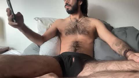 Snapshot of brunobaibe3399 chatting on 02/21/26, 02:51 Sebastian online show from 02/21/26, 02:51