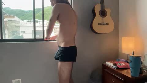 Snapshot of brunobaibe3399 chatting on 05/01/26, 07:29 Sebastian online show from 05/01/26, 07:29