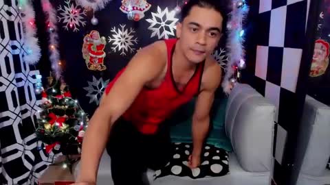 Snapshot of brunocuttie94 chatting on 12/23/24, 05:11 Join my fan club here 150 tokens a month online show from 12/23/24, 05:11