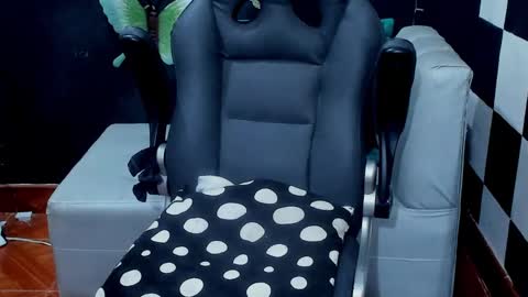 Snapshot of brunocuttie94 chatting on 02/13/25, 04:39 Join my fan club here 150 tokens a month online show from 02/13/25, 04:39