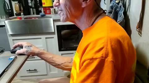 Snapshot of brushsquach chatting on 03/03/25, 07:10 Steve... aka SkinnieDippin aka TimberTramp online show from 03/03/25, 07:10