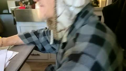 Snapshot of brushsquach chatting on 11/02/25, 04:20 Steve... aka SkinnieDippin aka TimberTramp online show from 11/02/25, 04:20