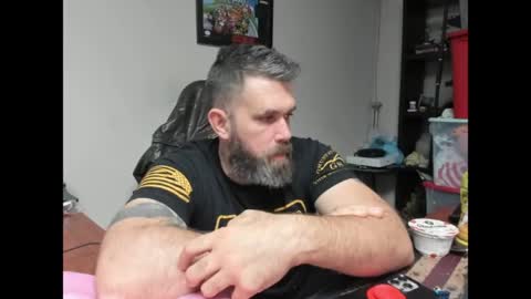 Snapshot of brutalmaster1983 chatting on 05/17/26, 06:37 BRUTALMASTER1983 online show from 05/17/26, 06:37