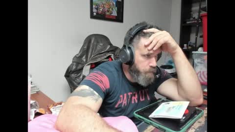 Snapshot of brutalmaster1983 chatting on 05/20/26, 06:36 BRUTALMASTER1983 online show from 05/20/26, 06:36