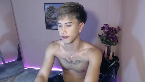 Snapshot of bryan_________ chatting on 10/12/25, 12:37 BRYAN  JEMY online show from 10/12/25, 12:37