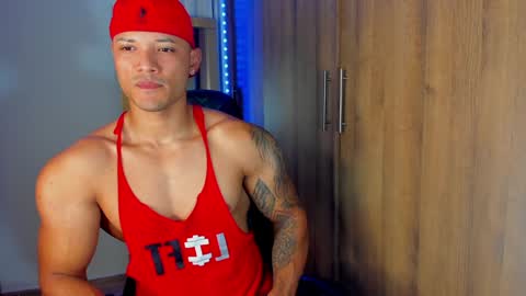 Snapshot of bryan_boy_ chatting on 01/18/25, 12:35 bryan online show from 01/18/25, 12:35