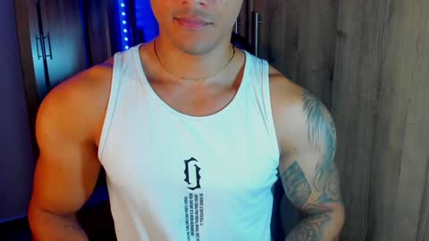 Snapshot of bryan_boy_ chatting on 01/30/25, 01:11 bryan online show from 01/30/25, 01:11