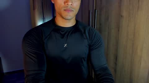 Snapshot of bryan_boy_ chatting on 02/04/25, 01:13 bryan online show from 02/04/25, 01:13