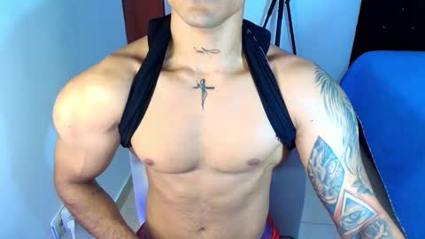 Snapshot of bryan_boy_ chatting on 10/11/25, 09:46 bryan online show from 10/11/25, 09:46