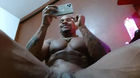 Enjoy the best muscle straws   online show from 02/17/25, 01:15