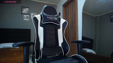 bryan_oficials online show from 12/24/24, 06:44