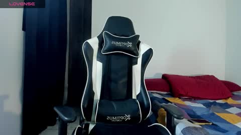 bryan_oficials online show from 12/17/25, 05:35