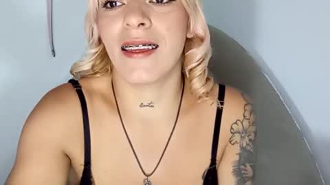 bryanny760719 online show from 10/09/25, 02:37