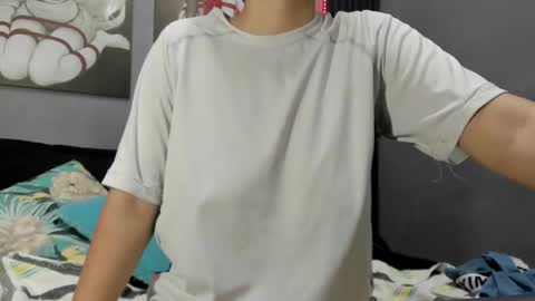 Snapshot of bryce_evans chatting on 11/15/25, 08:16 B R Y C E online show from 11/15/25, 08:16