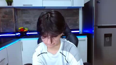 Snapshot of bryce_evans chatting on 11/25/25, 03:34 B R Y C E online show from 11/25/25, 03:34