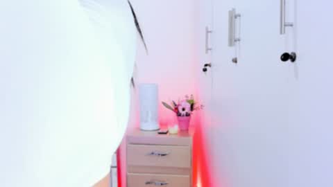 Snapshot of bryonny_ chatting on 12/06/24, 12:27 Carly online show from 12/06/24, 12:27