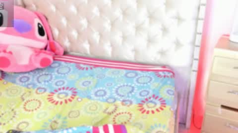 Snapshot of bryonny_ chatting on 12/12/24, 04:53 Carly online show from 12/12/24, 04:53