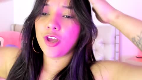 Snapshot of bryonny_ chatting on 12/18/24, 06:46 Carly online show from 12/18/24, 06:46