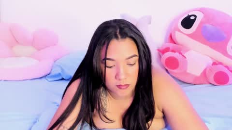 Snapshot of bryonny_ chatting on 01/15/25, 04:11 Carly online show from 01/15/25, 04:11