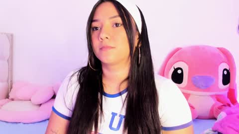 Snapshot of bryonny_ chatting on 01/17/25, 04:15 Carly online show from 01/17/25, 04:15