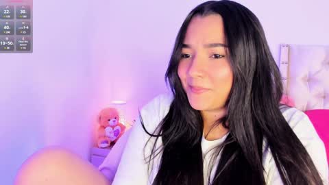 Snapshot of bryonny_ chatting on 02/06/25, 04:47 Carly online show from 02/06/25, 04:47