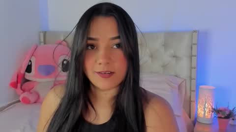 Snapshot of bryonny_ chatting on 12/13/25, 07:53 Carly online show from 12/13/25, 07:53