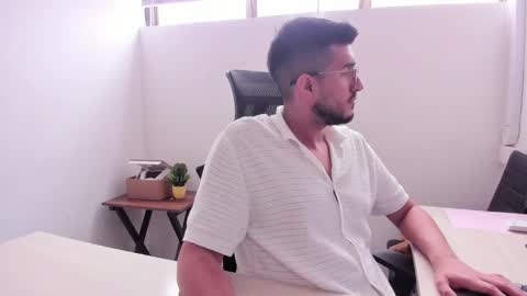 bry online show from 03/02/25, 04:32