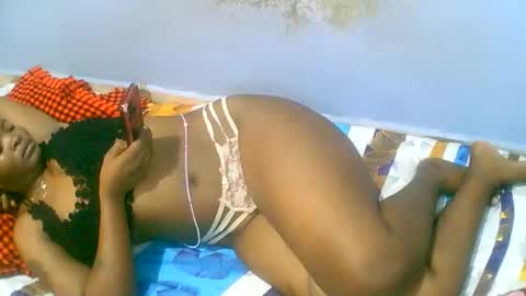 dee online show from 04/23/26, 01:51