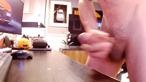 Snapshot of btone1979 chatting on 03/19/26, 01:48 btone1979 online show from 03/19/26, 01:48