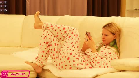 Bubble  gum  online show from 01/30/25, 01:11