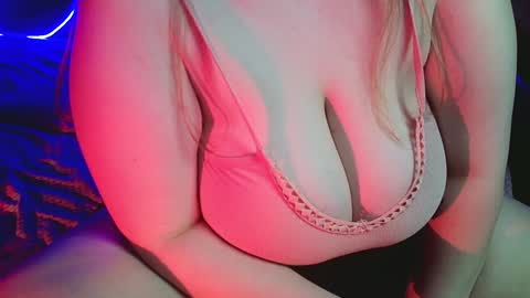 Snapshot of bubble_bambam chatting on 01/11/25, 12:33 Nancy 3 online show from 01/11/25, 12:33