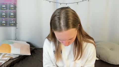 Sabrina  online show from 12/31/24, 04:06