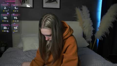 Sabrina  online show from 10/02/25, 04:08