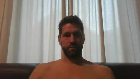 bubblebee1982 online show from 10/03/25, 06:43