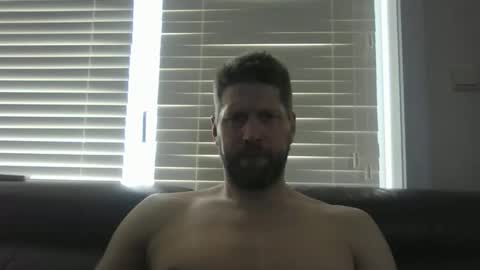 bubblebee1982 online show from 04/05/26, 11:51