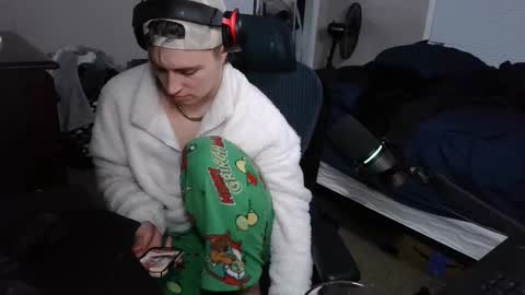 BubblebuttBdn online show from 11/30/25, 02:26