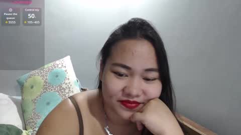 Snapshot of bubblebuttpinay chatting on 02/23/25, 01:21 Sunshine online show from 02/23/25, 01:21