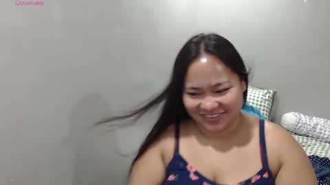 Snapshot of bubblebuttpinay chatting on 10/20/25, 01:28 Sunshine online show from 10/20/25, 01:28