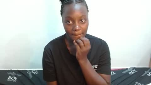 Snapshot of bubbly_ass30 chatting on 11/14/25, 07:56 bubbly_ass30 online show from 11/14/25, 07:56