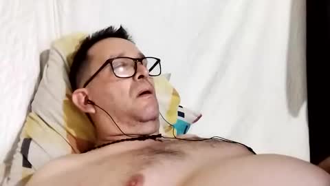 buchs32 online show from 10/16/25, 04:35