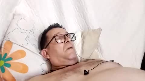 buchs32 online show from 12/22/25, 04:31