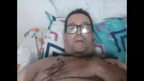 Snapshot of buchs32 chatting on 06/11/26, 06:22 buchs32 online show from 06/11/26, 06:22