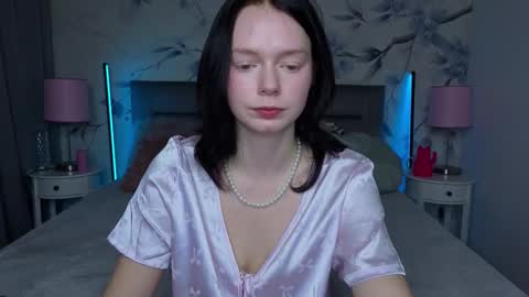 Leona online show from 03/09/26, 10:36