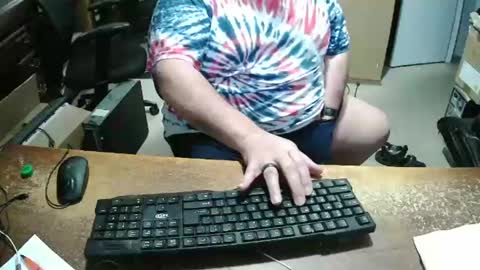 Snapshot of bucku2 chatting on 12/26/24, 02:27 Bucku2 online show from 12/26/24, 02:27