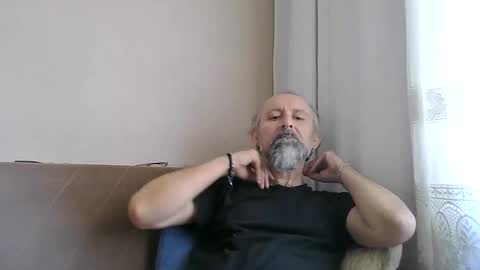 Snapshot of buckwessle chatting on 04/30/26, 09:48 Buck Wessle online show from 04/30/26, 09:48