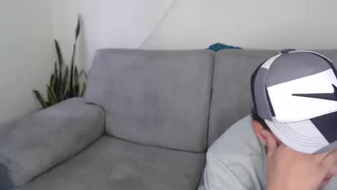Snapshot of buda_and_cataleya_ chatting on 09/10/25, 03:23 Buda y Cataleya online show from 09/10/25, 03:23