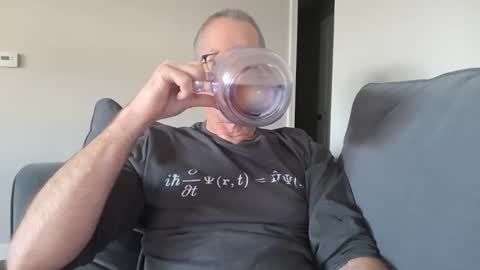 Snapshot of budman004 chatting on 11/01/25, 08:44 budman004 online show from 11/01/25, 08:44