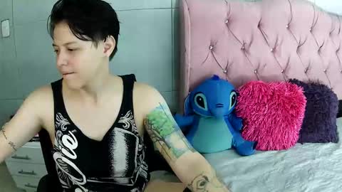 bug2025 online show from 12/23/25, 02:53