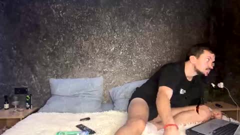 bugs_and_bunny13 online show from 10/22/25, 03:01